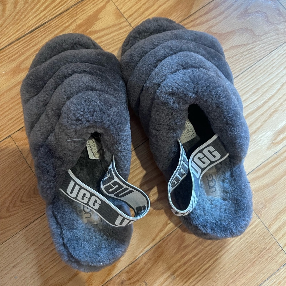 UGG Fluff Yeah slippers
